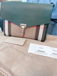 「burberry」HOUSE經典格紋拼接翻蓋斜背包（綠色精品郵差包）