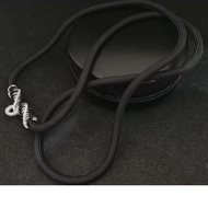 4mm Thickness Nylon String Black White One Hook Amulet Necklace.