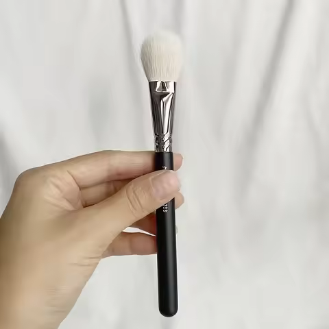Faerie Whispers Precision Cheek Brush 133 Soft Fluffy Natrual Goat Hair Blush Hightlight Makeup Brus