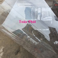 ( Khổ cao 1.22m x Dài 1m X 8ZEM ) Tấm tôn nhựa Phẳng Poly màu TRONG SUỐT lấy ánh sáng che chưa chống