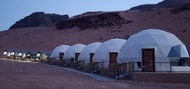 https://www.booking.com/hotel/jo/atef-camp.ar.html