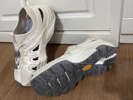 SKYPILOT 戶外運動鞋 Vibram 鞋底$88