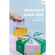 Triangle Cake Box Handle (13x9.5x9cm.)(10 Pieces)