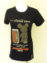 泰國設計師原創進口-   立體可樂熊 短袖T-Shirt(黑色-M)$250