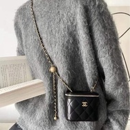✨Chanel 黑金鏈條盒子包 金球扣有調節功能 99新🖤