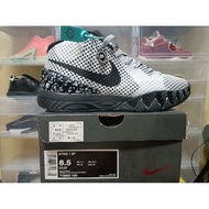 NIKE KYRIE 1 (RARE SHOES)