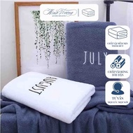 Bath towel made in Japan with logo embroidered according to birth month 70x140cm