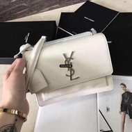 Chris 精品代購 YSL yves saint lauren 聖羅蘭 時尚貴族 簡約典雅 白色風琴包  鍊條斜背包