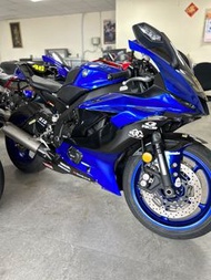 YAMAHA R6