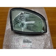 Original Land Cruiser LC100 Cygnus Front Signal Clearance Lamp 81611-60230 81621-60210 (Green Cover)