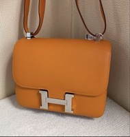 Hermes+爱马仕+Constance康康24+橙色++C刻 几乎全新+保存很好+Evercolor皮+银扣