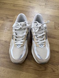 new balance 990v6