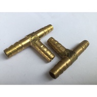 2 8mm diameter soft wire connectors