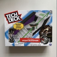 Tech deck Nyjah Skatepark 手指滑板
