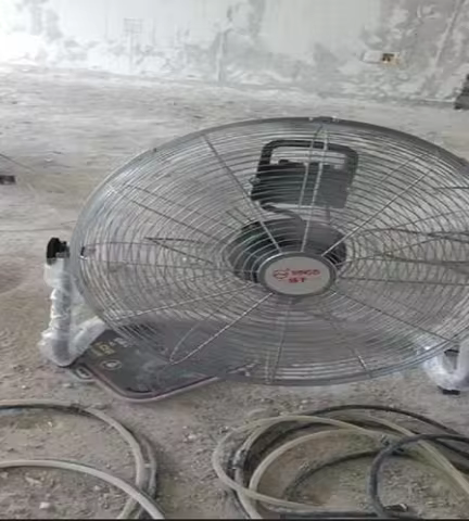 220V Diamond Brand Industrial Strong Floor Fan High Power Oscillating Desk Fan with Large Wind DS