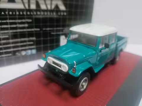 Matrix 1:64 Toyota Land Cruiser Off-road Pickup Truck Model Landcruiser Hj45 Green