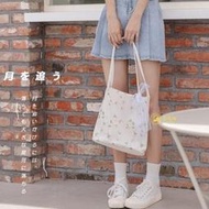 【晨曦貓】日系 森系文藝風樹葉刺繡PU磁吸式單肩手提包 BQ-90766