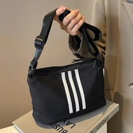 3-SITE CROSSBACK BAG WITH 4 COMPARTMENTS