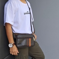 กระเป๋าสะพาย คล้องเข็มขัดได้ มีสายสะพายสามารถสะพายได้หลายรูปแบบ หนังPU สายปรับสั้นยาวได้ แบรนด์แท้ W