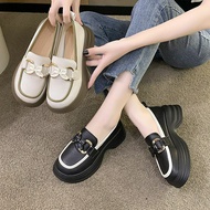 Women's oxford shoes