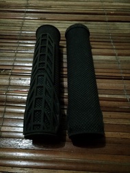 handgrip sepeda polygon xtrada 6 second