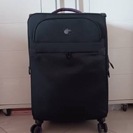 Hallmark Design Collection 24 吋旅行喼/ 行李箱 24 inch suitcase / baggage / l...