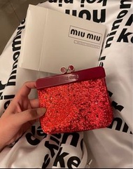 節日限量🔥正貨✅ miu miu gift bag 繆繆禮品紅色閃閃化妝袋✨化妝包可改裝加鏈、斜孭💕 節日送禮自用，小朋友細路仔可用