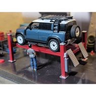 4 Post Carlift 1/64 Scale Diecast Garage - Hotwheels Miniscale 1:64 Diecast Miniature Diorama Access