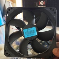 4.7imch 12volt fan for pc or diy