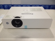 โปรเจ็คเตอร์ เครื่องฉายภาพ Projector Panasonic PT-LB303 HDMI VGA RCA AUX Line in AUX Line Out ขนาดหน