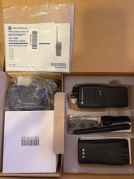 Motorola CLS1410 雙向無線電對講機