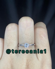 Cincin berlian eropa solitaire Emas : 75% Berat emas : 1.70gram Berlia