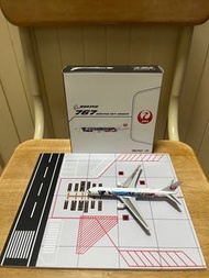 Jcwings 1:400 日本航空波音767-300ER 合金飛機模型
