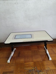 懶人桌電腦風扇usb插頭直插供電伸縮腳30cm高度亂被窩冬天電腦神器 書枱電腦枱托盤餐桌diy木臺大學生宿舍水平可調校旋轉角度中小型兒童學生寫字練習功課學習枱小桌子Lazy desk computer