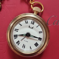 นาฬิกาพกญี่ปุ่น Vintage Pocket Watch ระบบไขลาน ตั้งปลุกได้ เสียงดังดี เดินดี เวลาดี นาฬิกามือสอง หลักโรมันคมๆ เรียบหรู ตัวเรือนมีรอยจากกาลเวลา กระจกด้านหน้าสวยใส