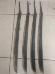 golok pnjang mentahan 60 cm 1 pcs bilah baja per sudah di sepuh di jamin sepuhan tua