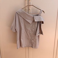 日本proportion Body dressing露單肩上衣