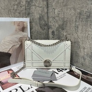 Dior 2016限量口鏤空鑽扣款Diorama 白色盾牌包