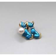 Brooch for 2 puppies with 7.9mm Akoya pellets, selected from Japan