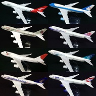 Airplane Model - Boeing B747 Airplane Model