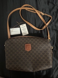 Celine vintage Bag medium size 雲朵包 斜孭袋