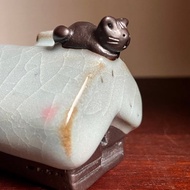 寂靜小雪屋_ 屋頂上有貓 / 線香插 / 陶