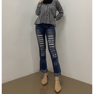 Ripped Jeans Woman Flare bootcut / Ripped Jeans / Bootcut Bulu-bulu