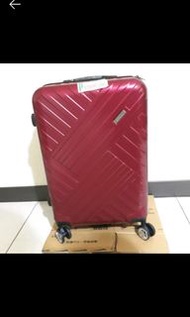 Rebacca 24吋ABS PC行李箱/顏色耐看亮眼容易找/運費賣家付