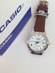 (พร้อมกล่องคู่มือ) นาฬิกาข้อมือ สายหนัง กันน้ำ นาฬิกาcasio นาฬิกาผู้หญิง ผู้ชาย แสดง วันที่ นาฬิกาแฟชั่น สายหนัง RC612