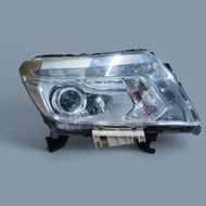 NISSAN NAVARA NP300 HEADLAMP USED - RH