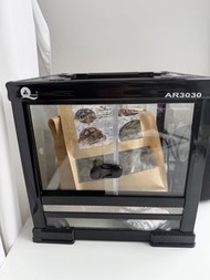 近乎全新 Atasuki AR3030 Terrarium 養龜 飼養箱