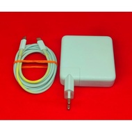Second hand macbook pro 61watt Charger removedOriginal