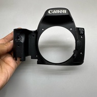 Canon eos 7D front cover