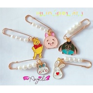 Tuong Brooch 4-Cent Pearl Album